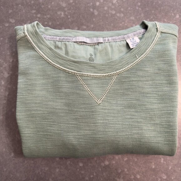 Tommy Bahama Tops - Tommy Bahama women’s Sweatshirt